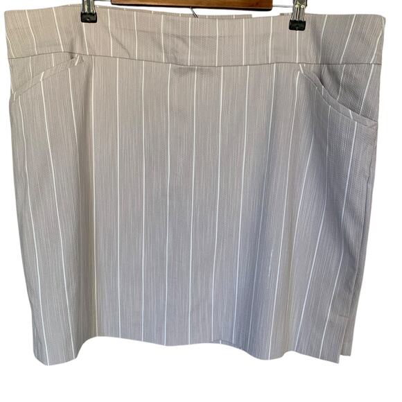 Chico's Skort NWT Women's Size 3.5 (18) Josie Stretch Spring Stripe Pale Taupe - Picture 2 of 9